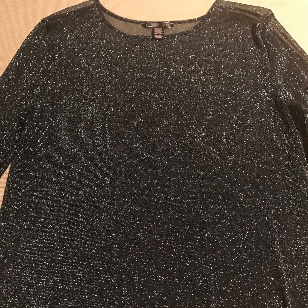 Ladies med/large Victoria's Secret top